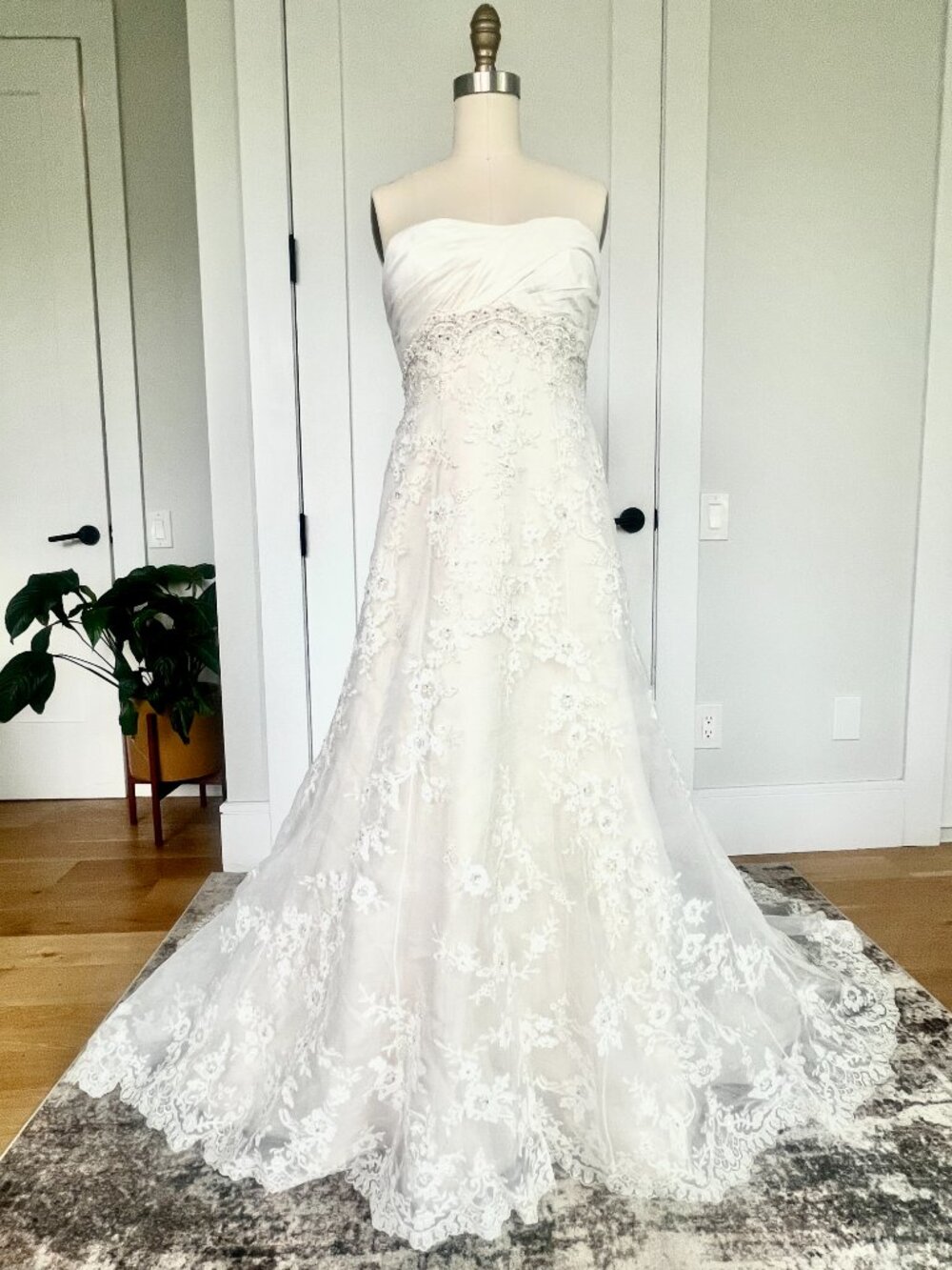 Casablanca Bridal 1955 "Dazzling Destiny" | Fit & Flare Wedding Gown | Size 8 - Picture 2 of 16